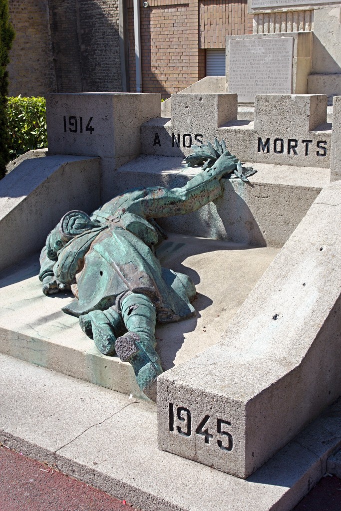 Sint-Winoksbergen Bergen Bergues Duinkerken frankrijk france vestingstad departement du Nord Winoksbergen hdr picardie Piektorre tour Pointue